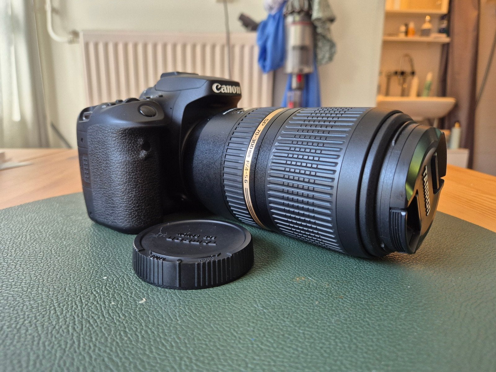 Canon EOS 90D in NIEUWSTAAT met tamron lens, Ophalen, Spiegelreflex, Canon, Zo goed als nieuw