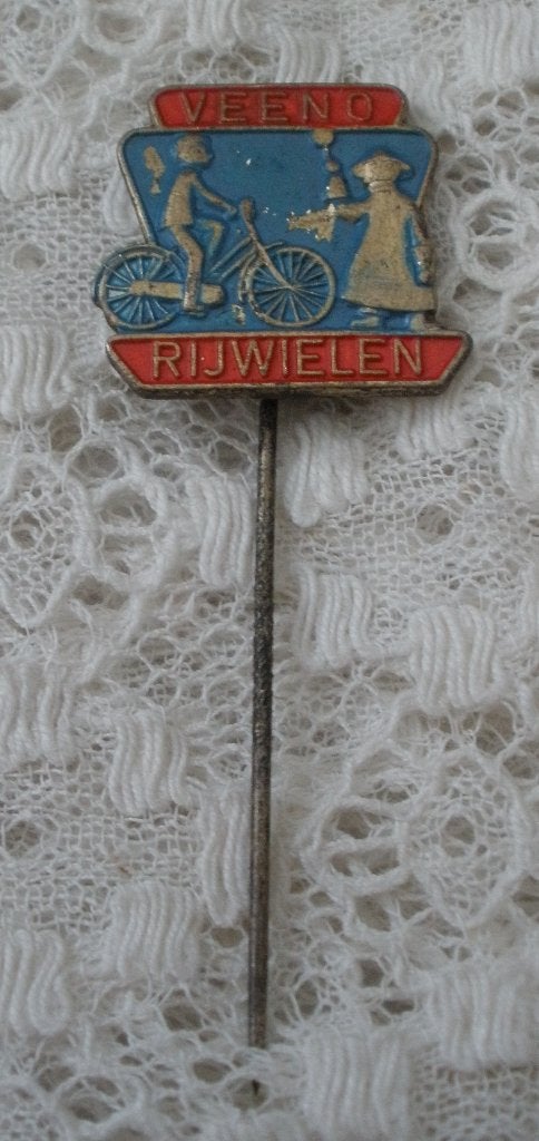 Oud speldje Veeno Rijwielen, Verzamelen, Ophalen of Verzenden, Gebruikt, Merk, Speldje of Pin