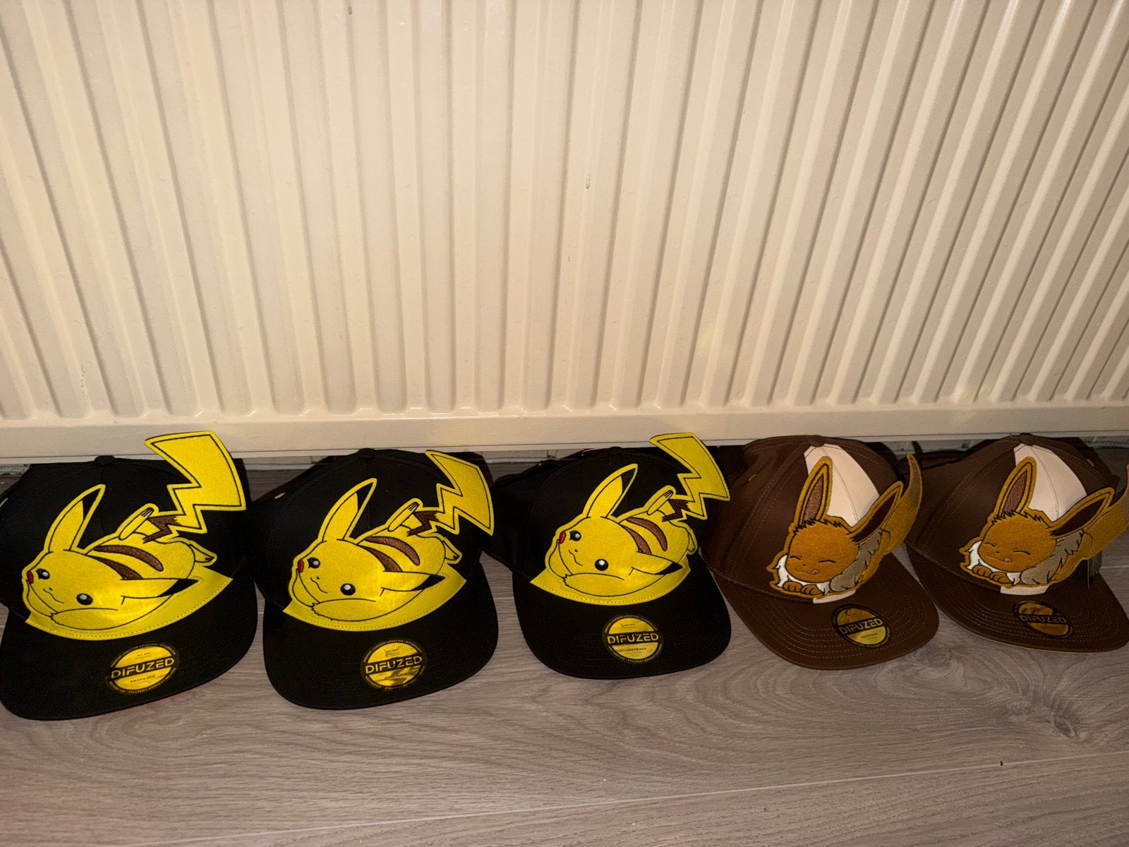 Pokémon Pikachu & Eevee Petten - Nieuw!, Ophalen of Verzenden, Nieuw, One size fits all, Pet