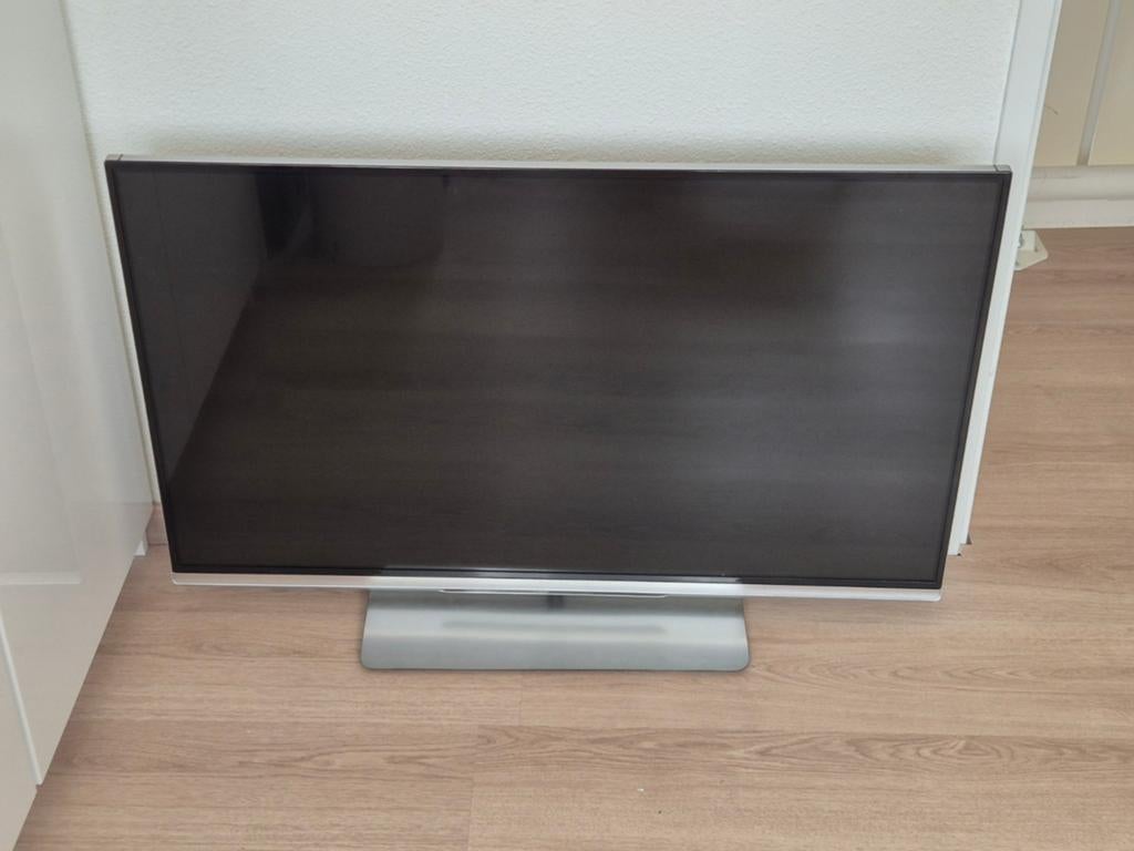 Defecte Philips tv, Audio, Tv en Foto, Televisies, Ophalen, 100 cm of meer, 50 Hz, Philips