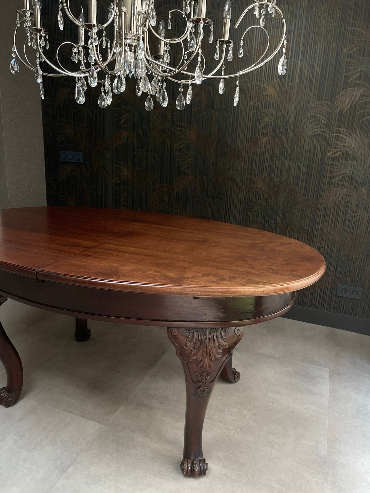 Foto 3 van Mooie uitschuifbare eettafel met 6 originele stoelen