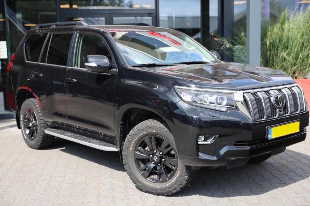 Toyota LANDCRUISER 150 2.8 D-4D 5DRS LOUNGE A/T 5 ZITS, Automaat, Huisgarantie, Met garantie (alle), Zwart