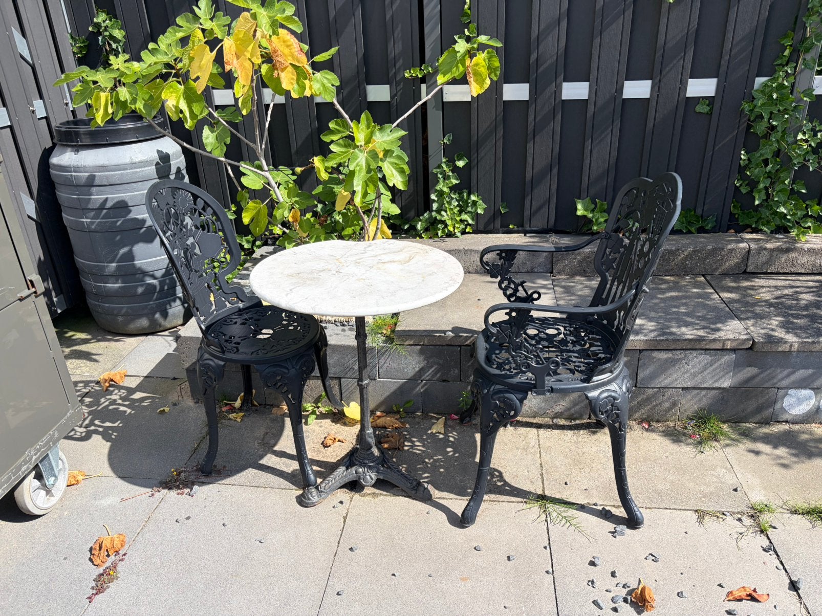 Leuk tuinsetje gietijzeren stoelen en tafel poot, Tuin en Terras, Tuinsets en Loungesets, Ophalen, Zo goed als nieuw, Overige materialen