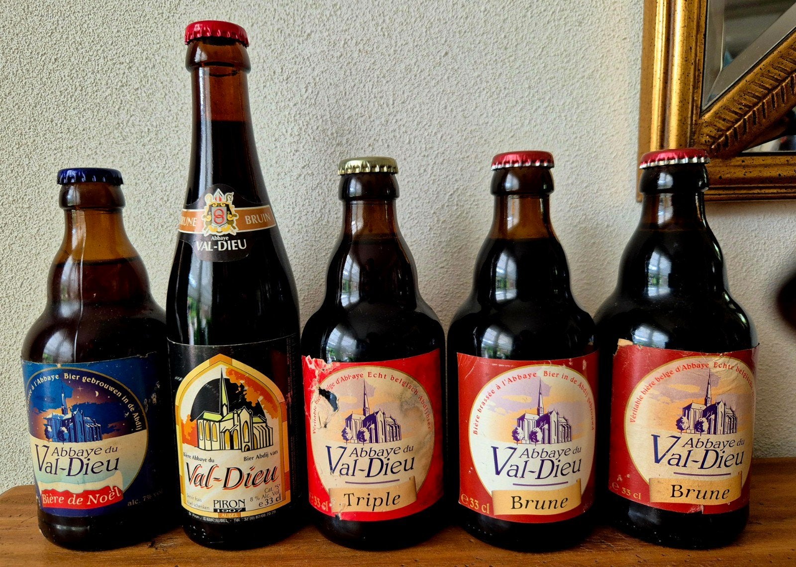 flessen Val-Dieu cisterciënzer abdij in het Belgische Aubel., Verzamelen, Ophalen of Verzenden, Zo goed als nieuw, Flesje(s), Overige merken