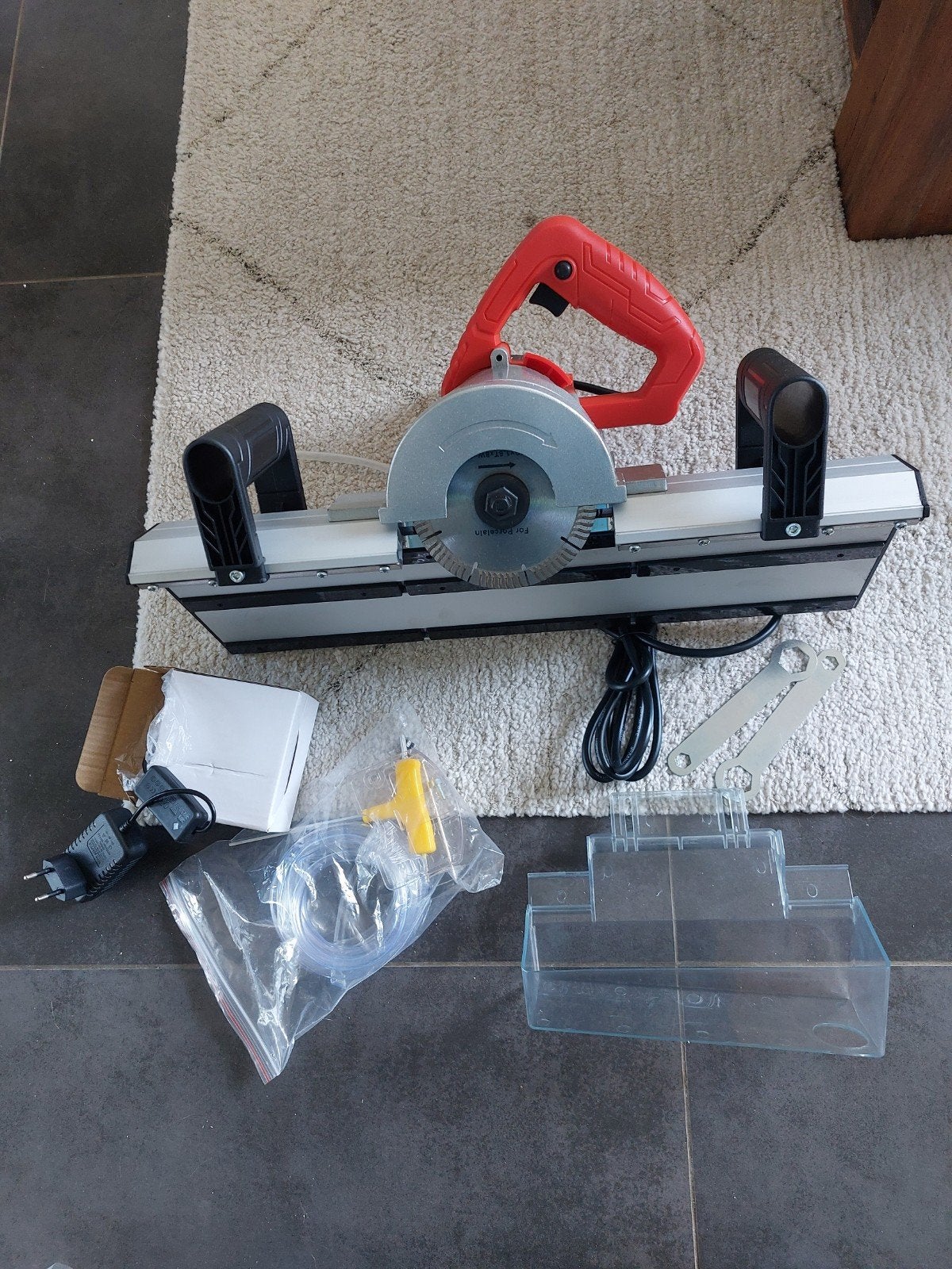 Verstekzaag  voor tegels, Doe-het-zelf en Verbouw, Gereedschap | Zaagmachines, Minder dan 30 mm, Nieuw, Ophalen of Verzenden, Afkortzaag