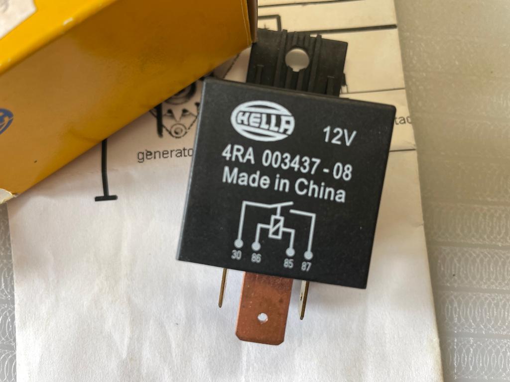 Hella 12volt 60amp relais voor camper of boot ✨, Caravans en Kamperen, Ophalen of Verzenden, Zo goed als nieuw