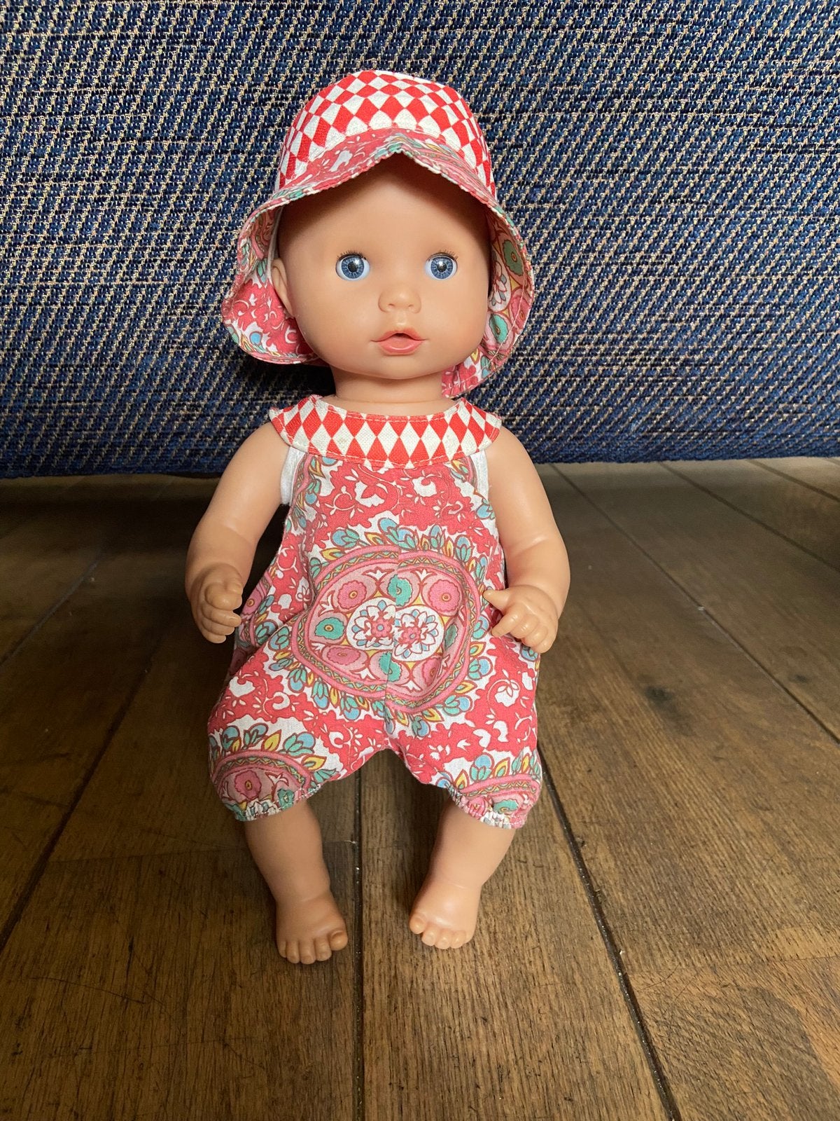Gōtz badpop met diverse kleding, Kinderen en Baby's, Speelgoed | Poppen, Ophalen of Verzenden, Gebruikt, Babypop