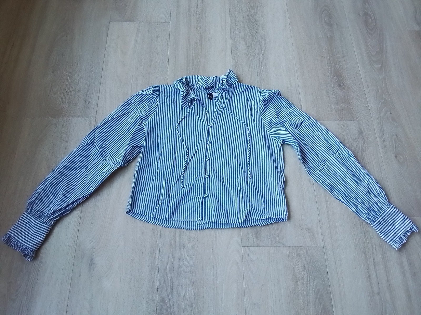 blauw-wit  bloesje Divided draagmaat 158-164, Meisje, Overhemd of Blouse, Ophalen of Verzenden, Zo goed als nieuw