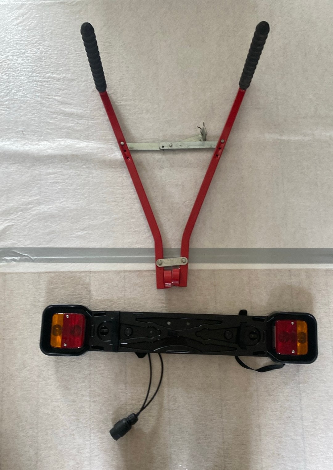 Fietsendrager met verlichtingsbalk, Auto diversen, Fietsendragers, Ophalen, 1 fiets, Zo goed als nieuw, Trekhaakdrager
