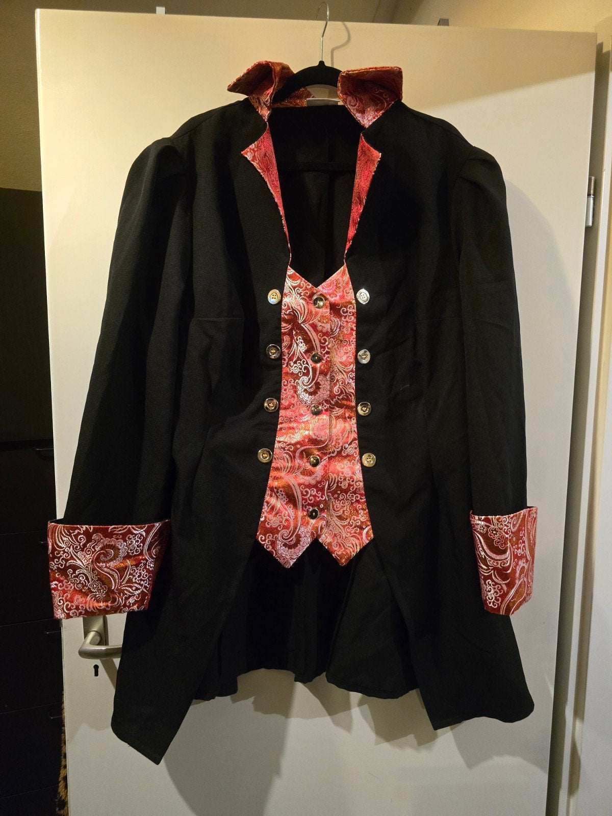 Carnavalsjas Markiezin Maat XL - Freddy's Magic, Carnaval, Maat 46/48 (XL) of groter, Ophalen of Verzenden, Zo goed als nieuw