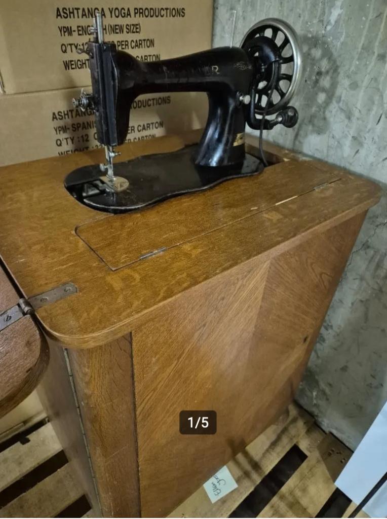 naaimachine kast, Antiek en Kunst, Ophalen