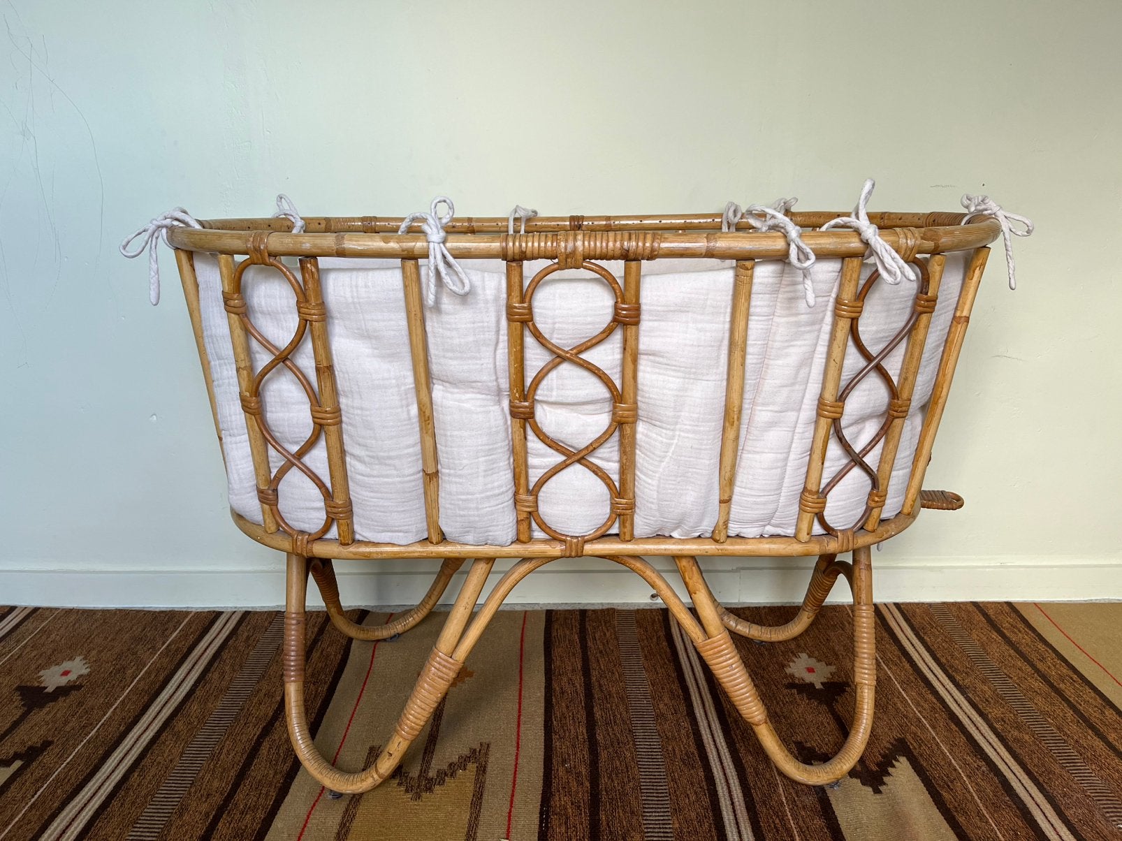 Rotan baby wieg, Ophalen, Zo goed als nieuw, Wieg