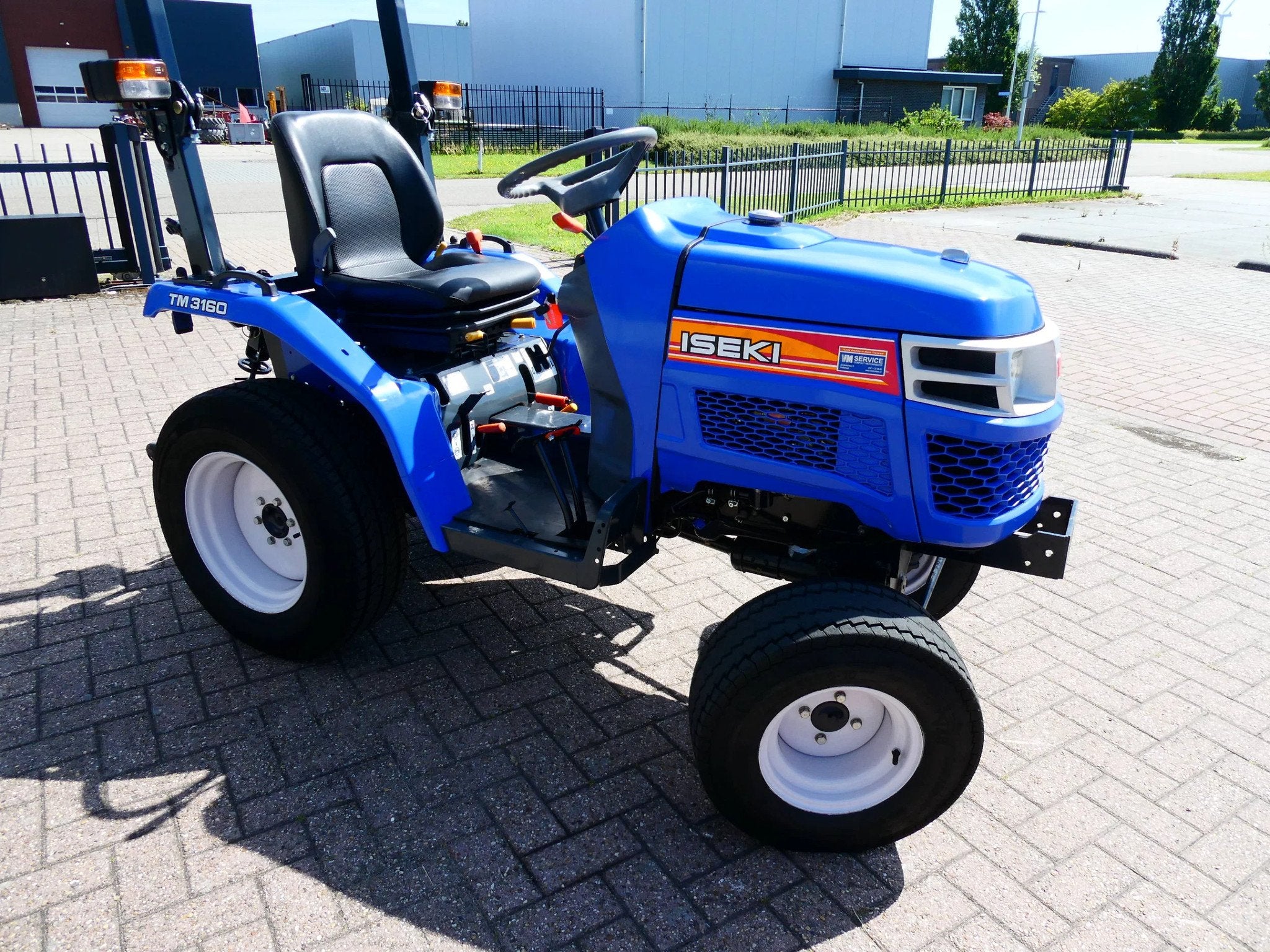 Iseki TM3160 4wd / 1779 Draaiuren / Gazonbanden, Overige merken, Gebruikt, De Maalstroom 3
8255 RN  Swifterbant, VM Service