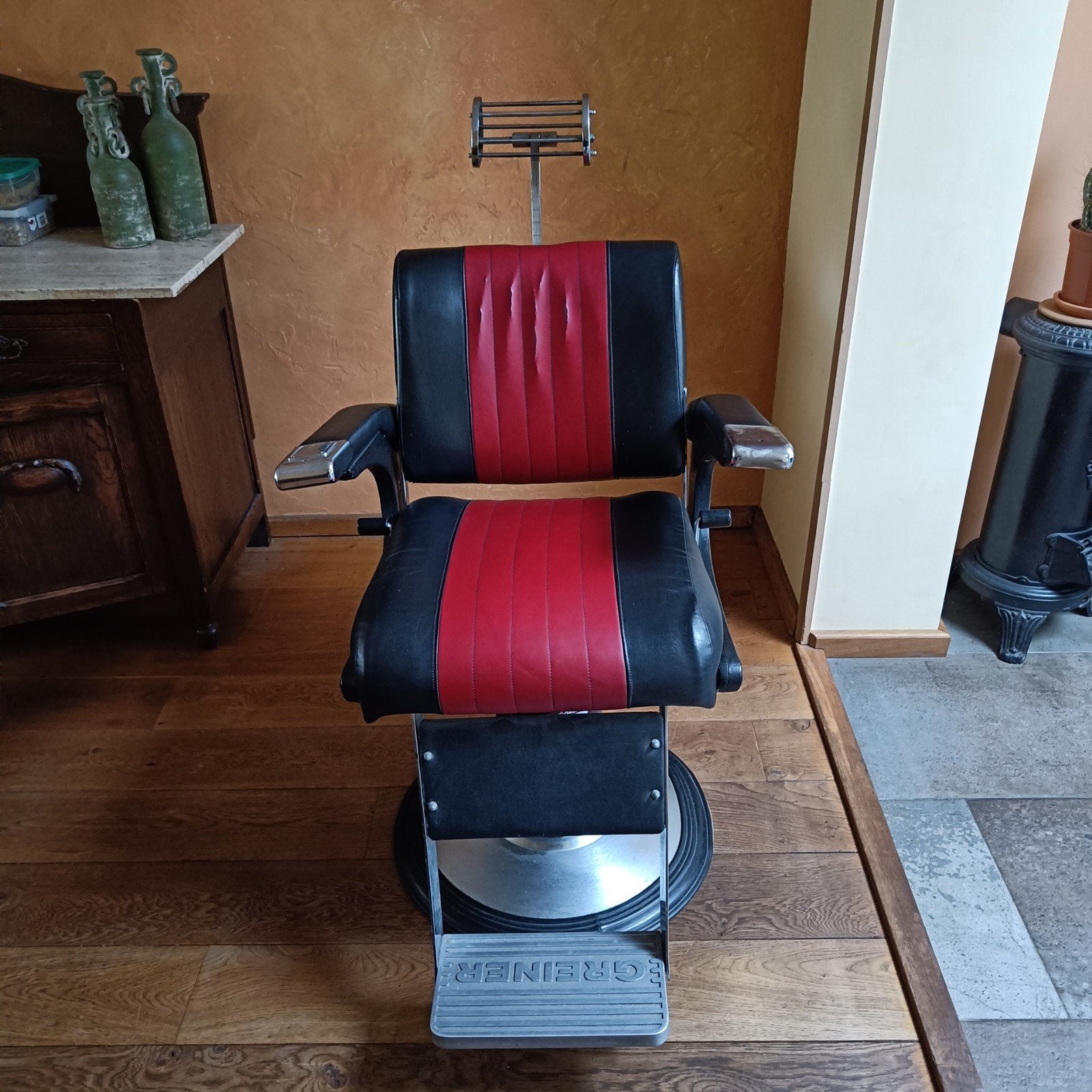 kappersstoel merk griener, Ophalen, Gebruikt, 75 tot 100 cm, Leer