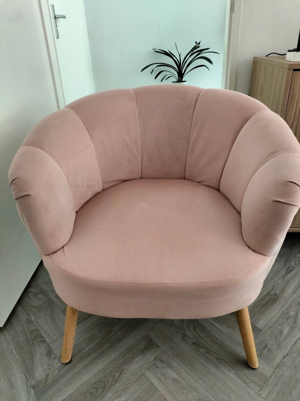 Roze fluwelen fauteuil - Zo goed als nieuw, Ophalen, Overige kleuren, Modern, Scandinavisch, Glamour, Zo goed als nieuw