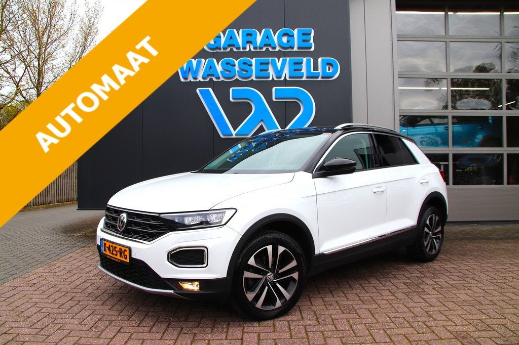 Volkswagen T-Roc 1.5 TSI Sport Trekhaak/Stoelvew/Camera/ACC, Stof, 150 pk, Wit, Bedrijf