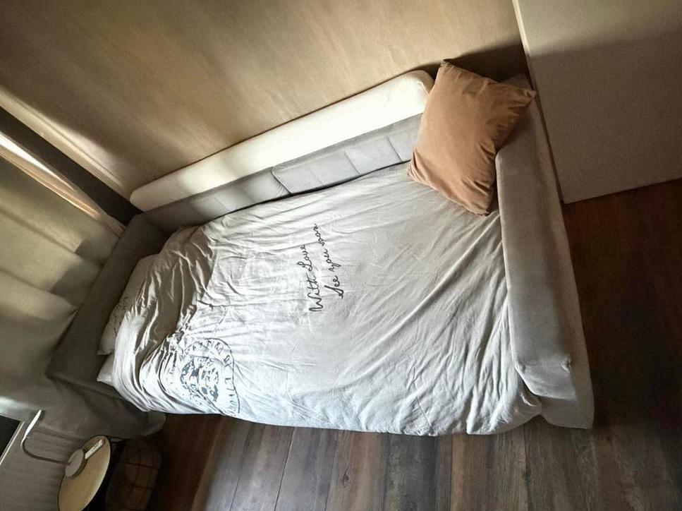 VidaXL Bedbank fluweel lichtgrijs 200x90cm - Z.G.A.N., Ophalen, 90 cm, Eenpersoons, Zo goed als nieuw