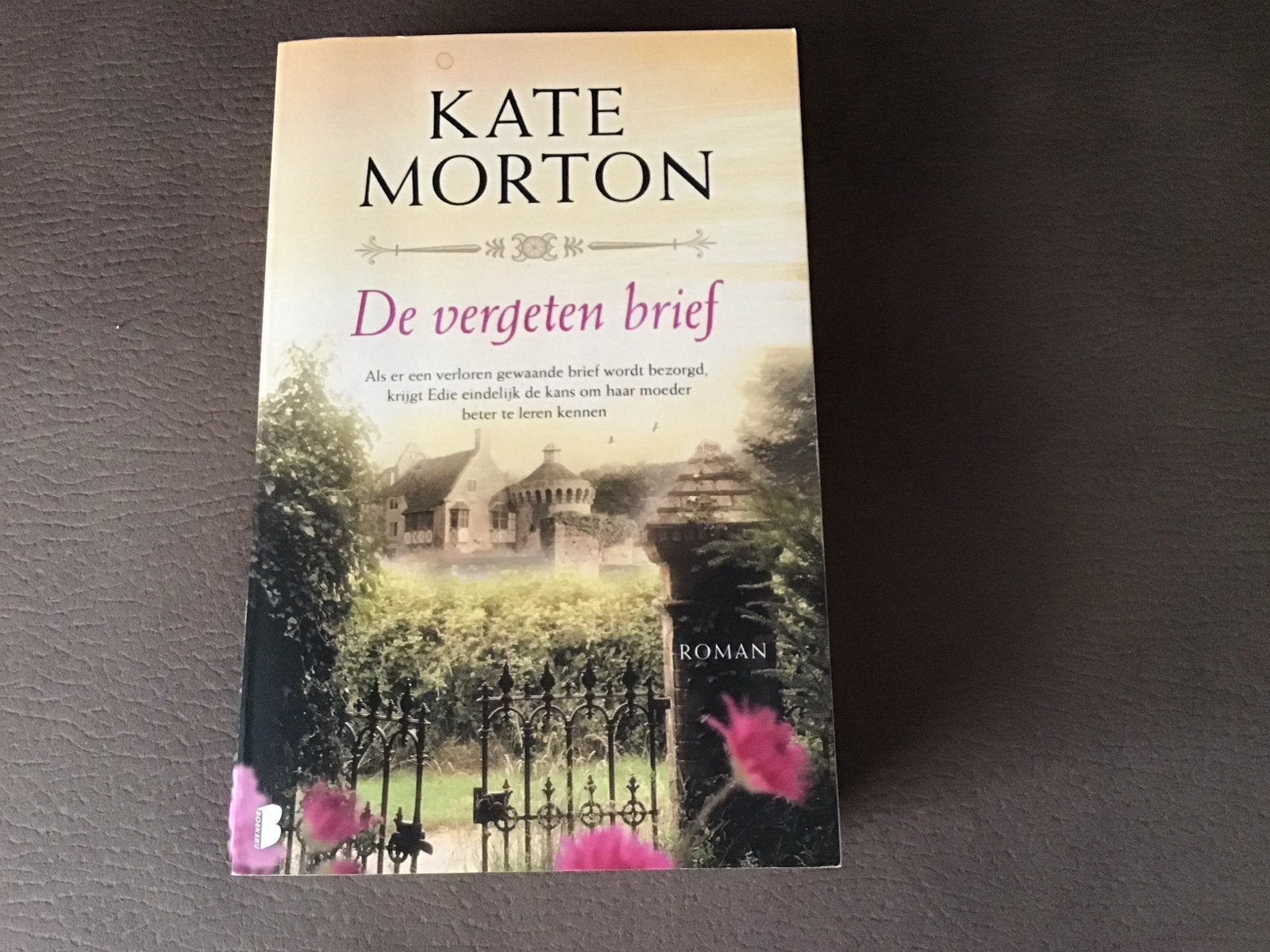 De vergeten brief - Kate Morton (Roman), Ophalen of Verzenden, Zo goed als nieuw, Nederland