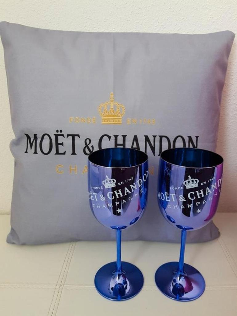 Metallic Blauwe champagne glazen van MOËT & CHANDON ‼️, Ophalen of Verzenden, Nieuw, Overige typen