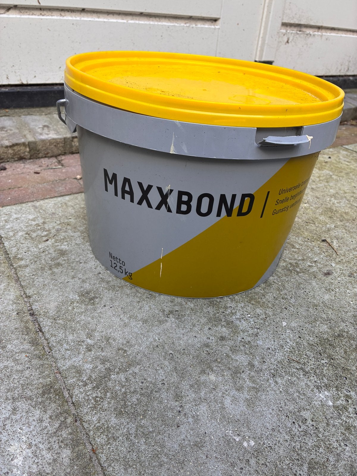 Gratis: de helft van 12,5 kg tapijtprimer/ tapijtlijm, Ophalen, Overige kleuren, 10 tot 15 liter, Verf