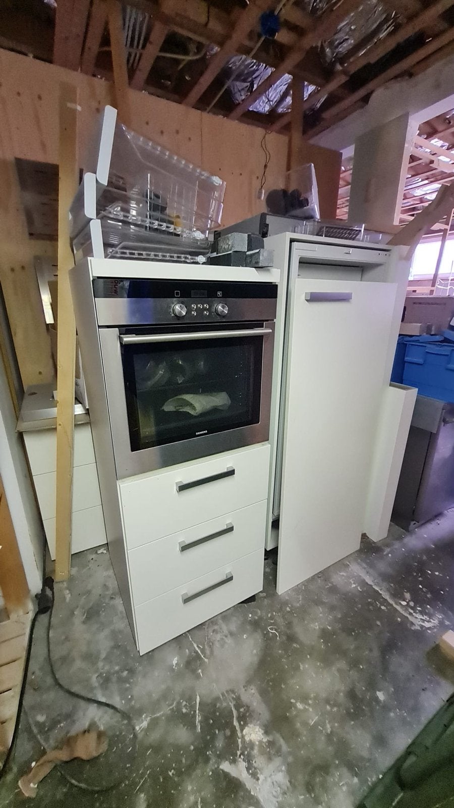 Tulp keuken met inbouw apparatuur, Ophalen, Zo goed als nieuw, Wit