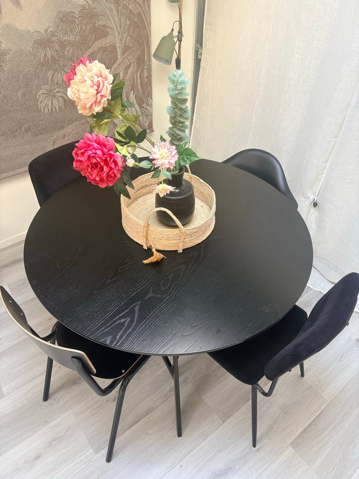 Ronde eettafel (Woood) met 4 verschillende stoelen, Huis en Inrichting, Tafels | Eettafels, Ophalen, Gebruikt, Rond, Vier personen