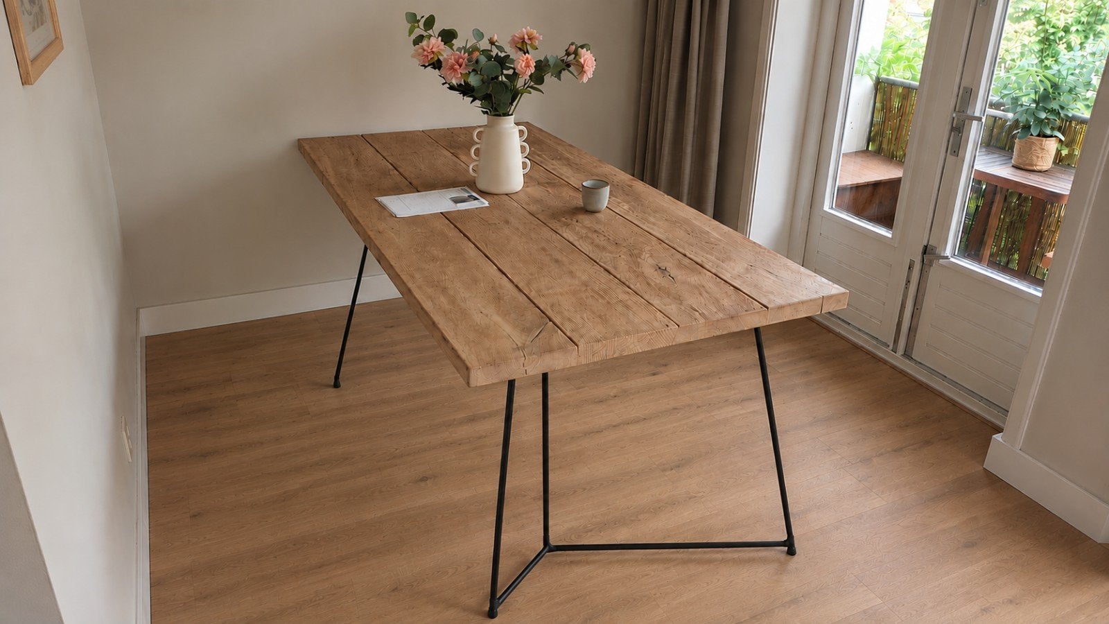Eettafel van eikenhout met metalen onderstel (100x200), Huis en Inrichting, Tafels | Eettafels, Ophalen, 50 tot 100 cm, Zo goed als nieuw