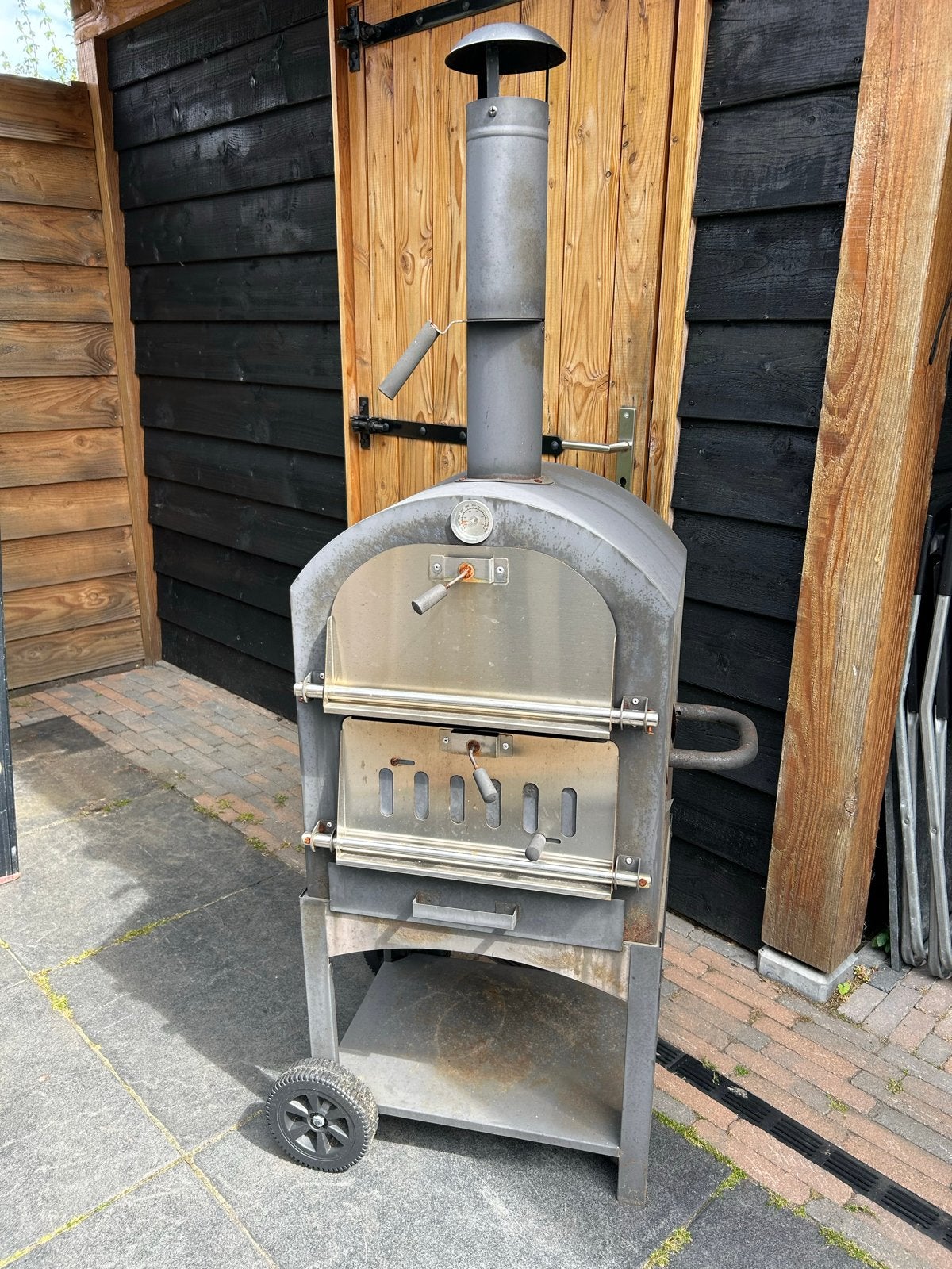 Houtgestookte Pizzaoven met Onderstel en Wielen, Ophalen of Verzenden, Gebruikt