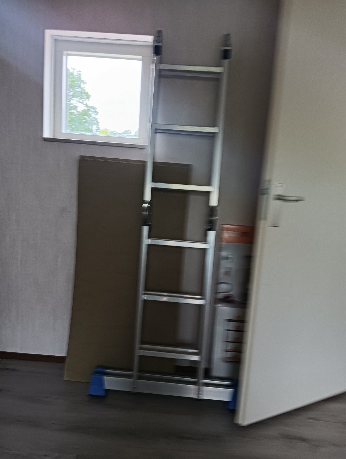 1 ladder (opvouwbare en als steiger te gebruiken), Ophalen of Verzenden, 2 tot 4 meter