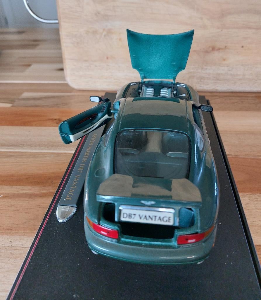 Aston Martin DB7 Vantage miniatuur Maisto, Ophalen, Zo goed als nieuw, Auto's