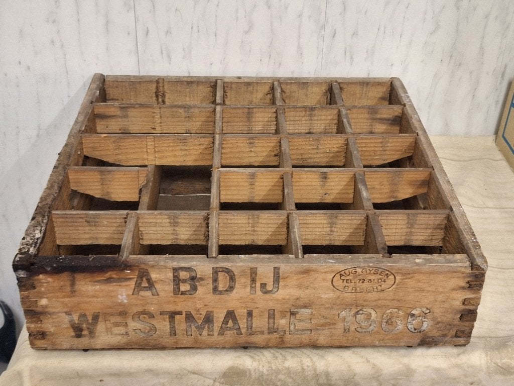 oude bierbak Abdij Westmalle, 1966, Verzamelen, Biermerken, Ophalen of Verzenden, Gebruikt, Overige typen, Overige merken