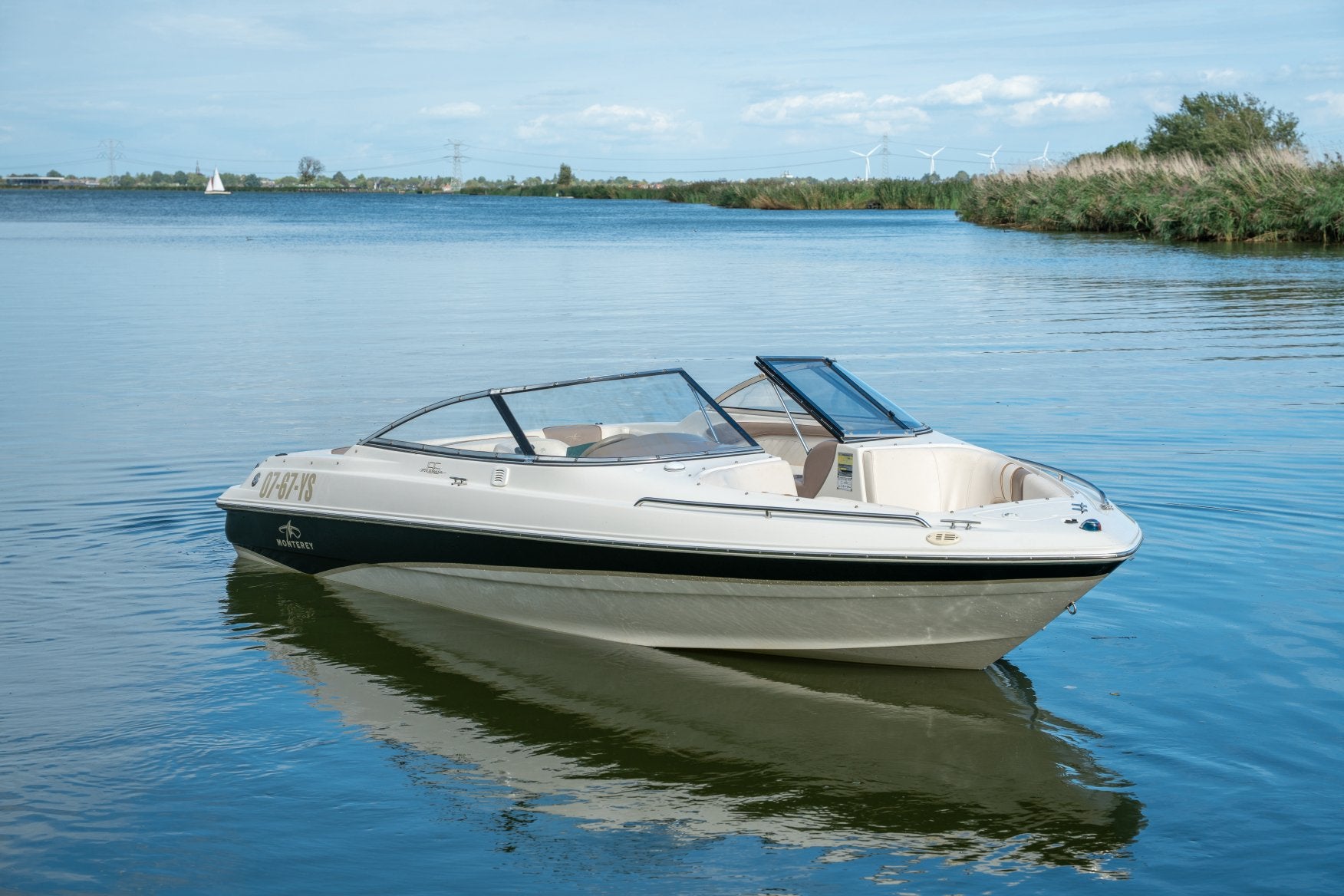 Monterey 186 Montura met trailer - Volvo Penta 4.3 V6