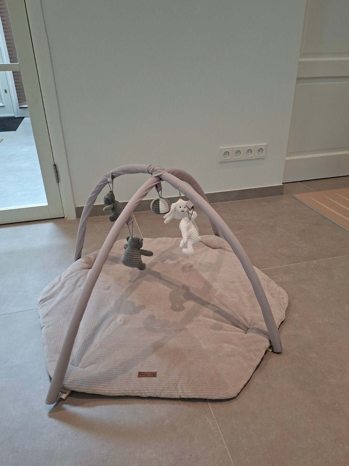 Baby's Only speelkleed met speeltjes, Ophalen, Zo goed als nieuw