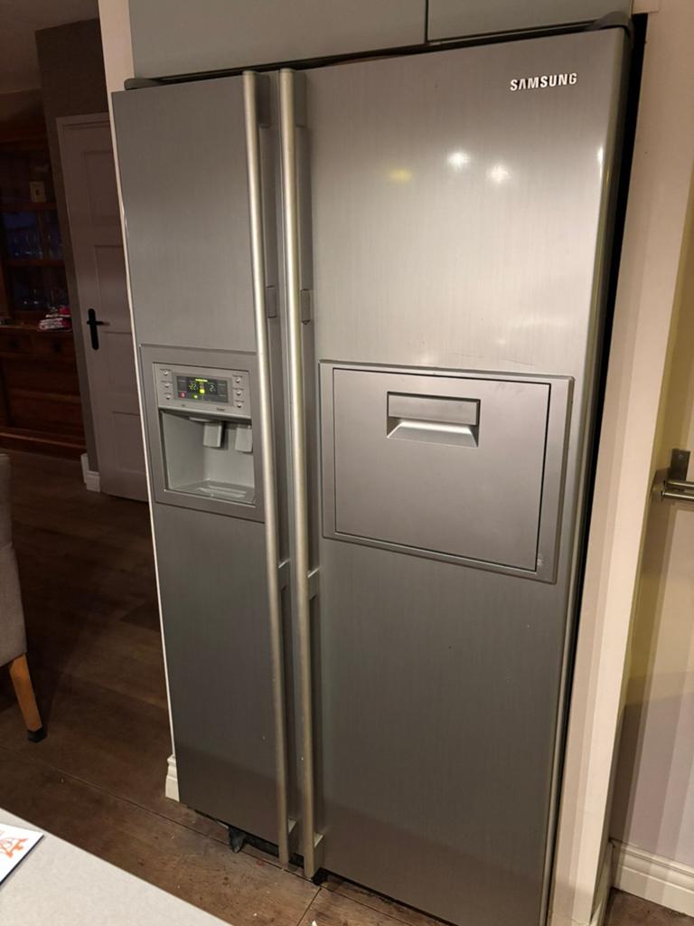 Samsung Amerikaanse koelkast, Witgoed en Apparatuur, Koelkasten en IJskasten, Ophalen, Gebruikt, 200 liter of meer, 60 cm of meer