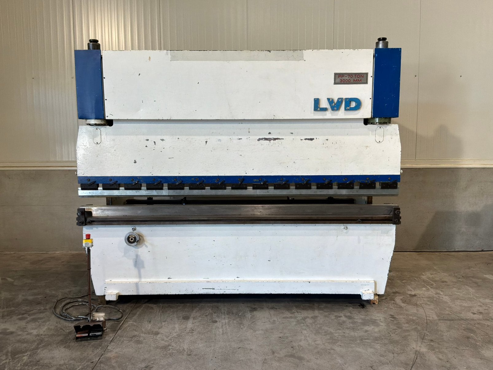 LVD kantbank 3000 x 70 ton, Ophalen, Gebruikt