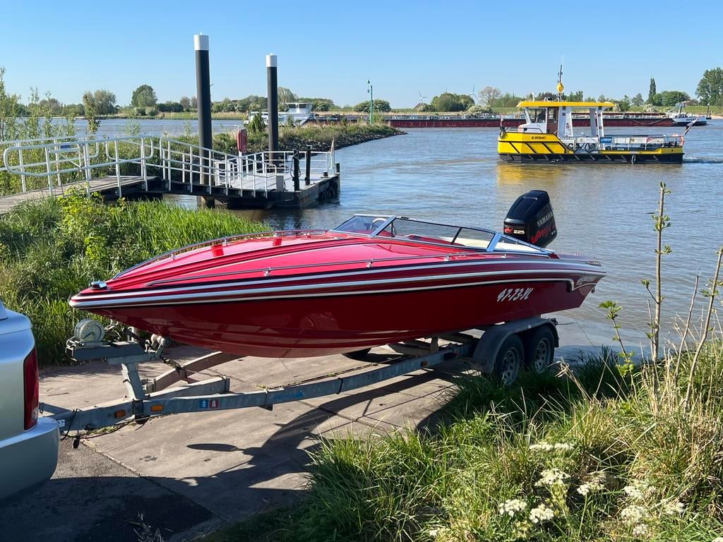 Checkmate pulsare 21 ft Yamaha vmax 225 pk, Binnenboordmotor, 6 meter of meer, Ophalen of Verzenden, Zo goed als nieuw