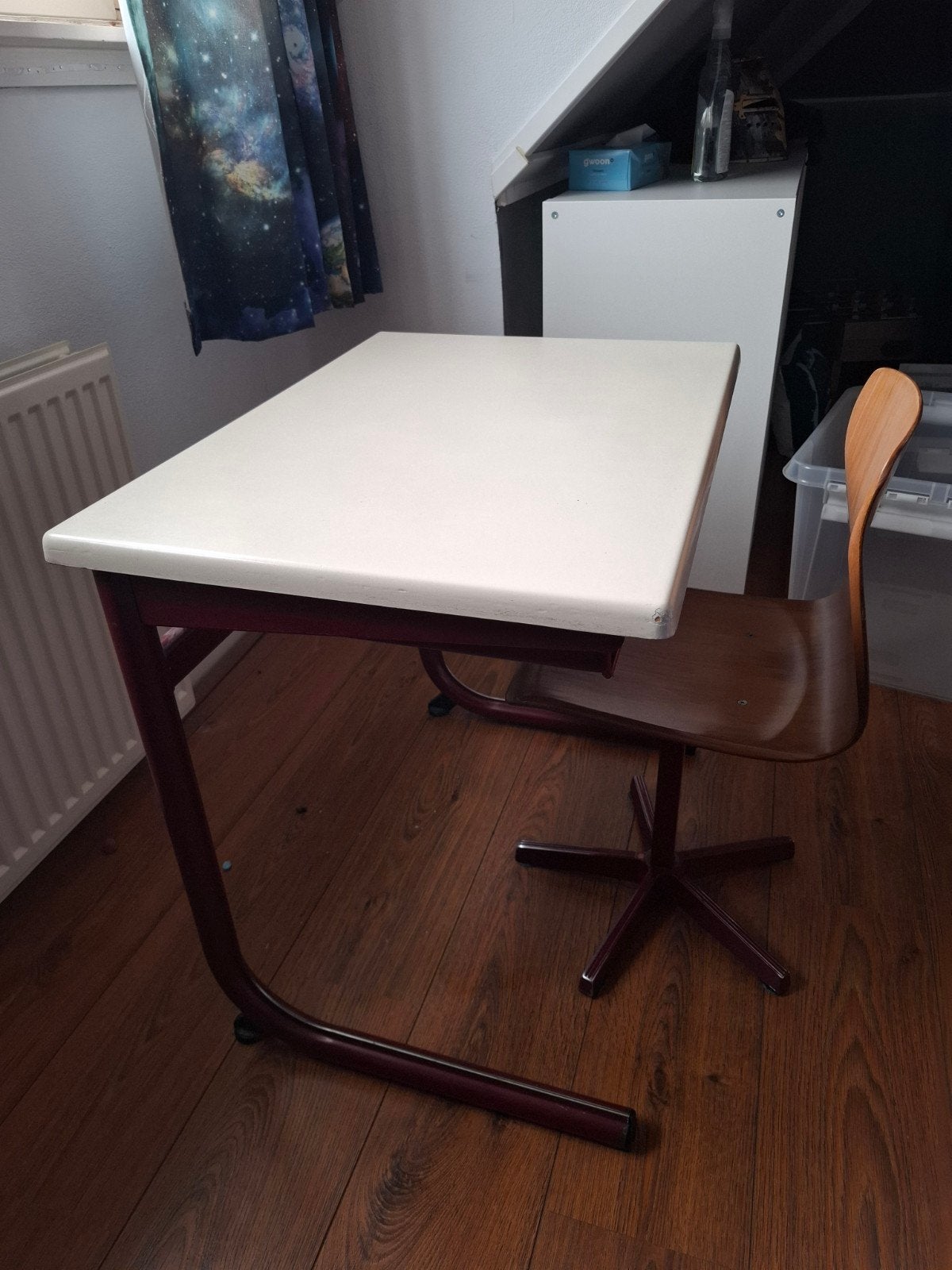 Schooltafel met stoel, Kinderen en Baby's, Kinderkamer | Tafels en Stoelen, Ophalen, Gebruikt, Tafel(s) en Stoel(en)