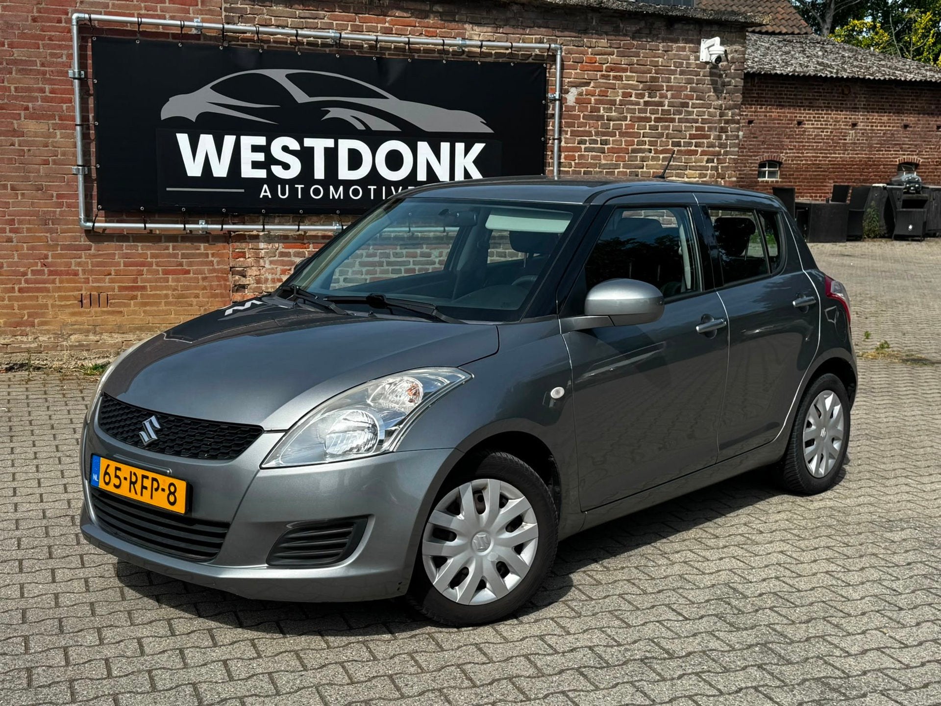 Suzuki Swift 1.2 - CarPlay/Airco/Stoelverwarming/NAP, Auto's, Voorwielaandrijving, Gebruikt, 4 cilinders, 400 kg
