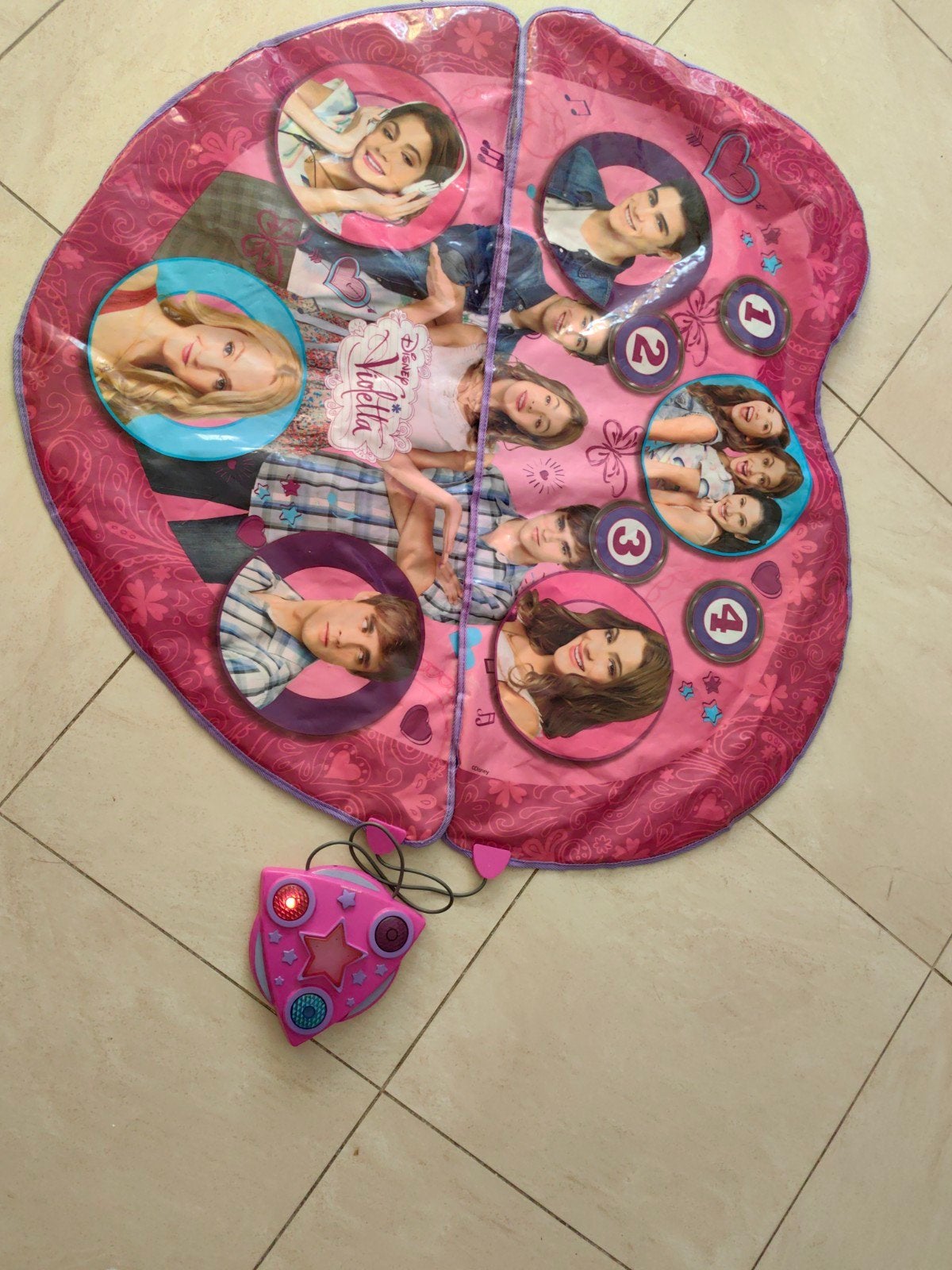 Disney Violetta Dansmat met Muziek en Spelletjes, Kinderen en Baby's, Ophalen of Verzenden, Zo goed als nieuw, Jongen of Meisje