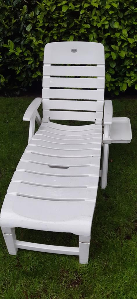 Hartman Ligbed Wit - Verstelbaar en Verrijdbaar, Tuin en Terras, Ophalen, Gebruikt, Kunststof, Verstelbaar