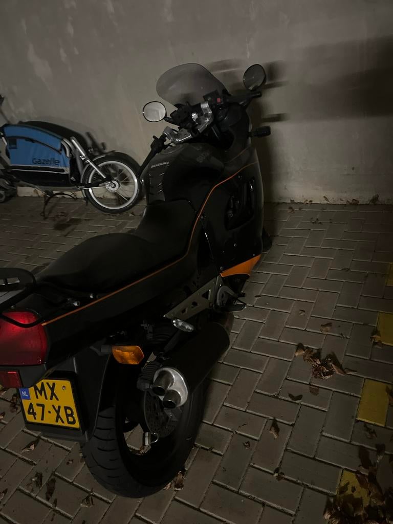 Suzuki GSX-F 750 Katana (1997) - Oldtimer met potentie, 4 cilinders, Gebruikt, Particulier, Meer dan 35 kW