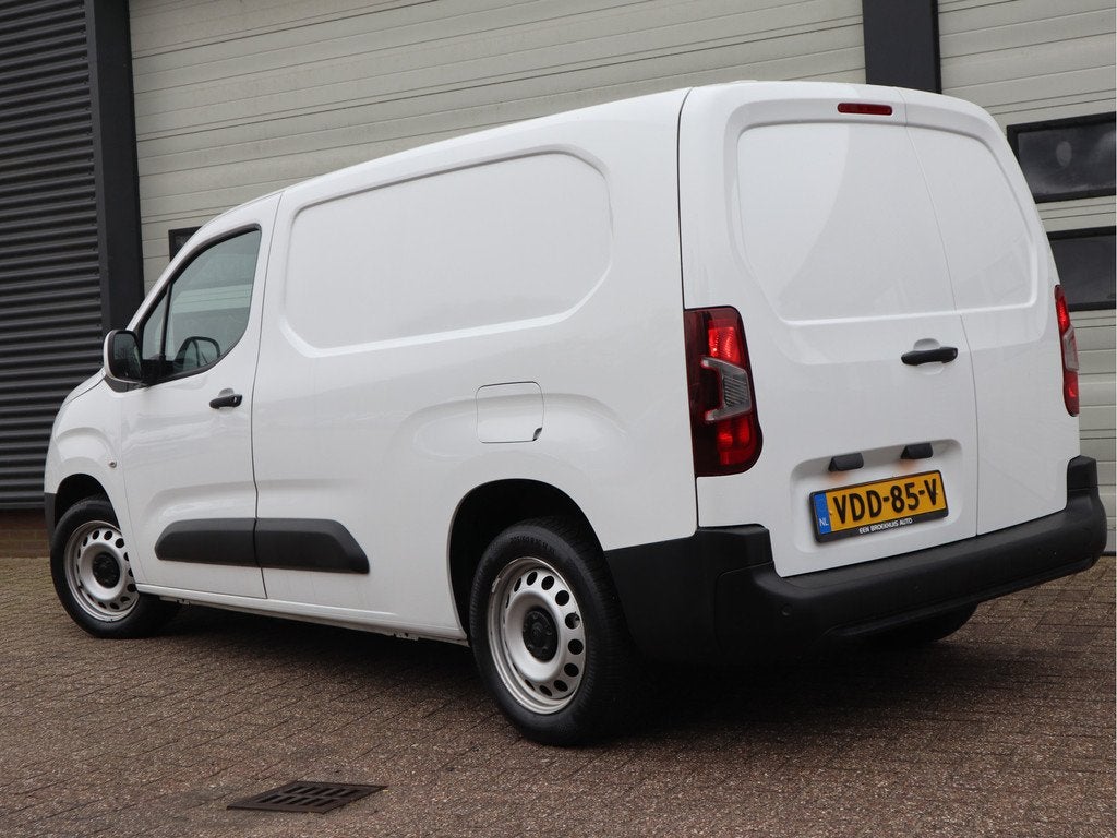 Opel Combo 1.5D 102pk Euro 6 L2 Maxi - BOTT Inrichting - Cru, Auto's, Bestelauto's, Voorwielaandrijving, Gebruikt, Euro 6, 4 cilinders