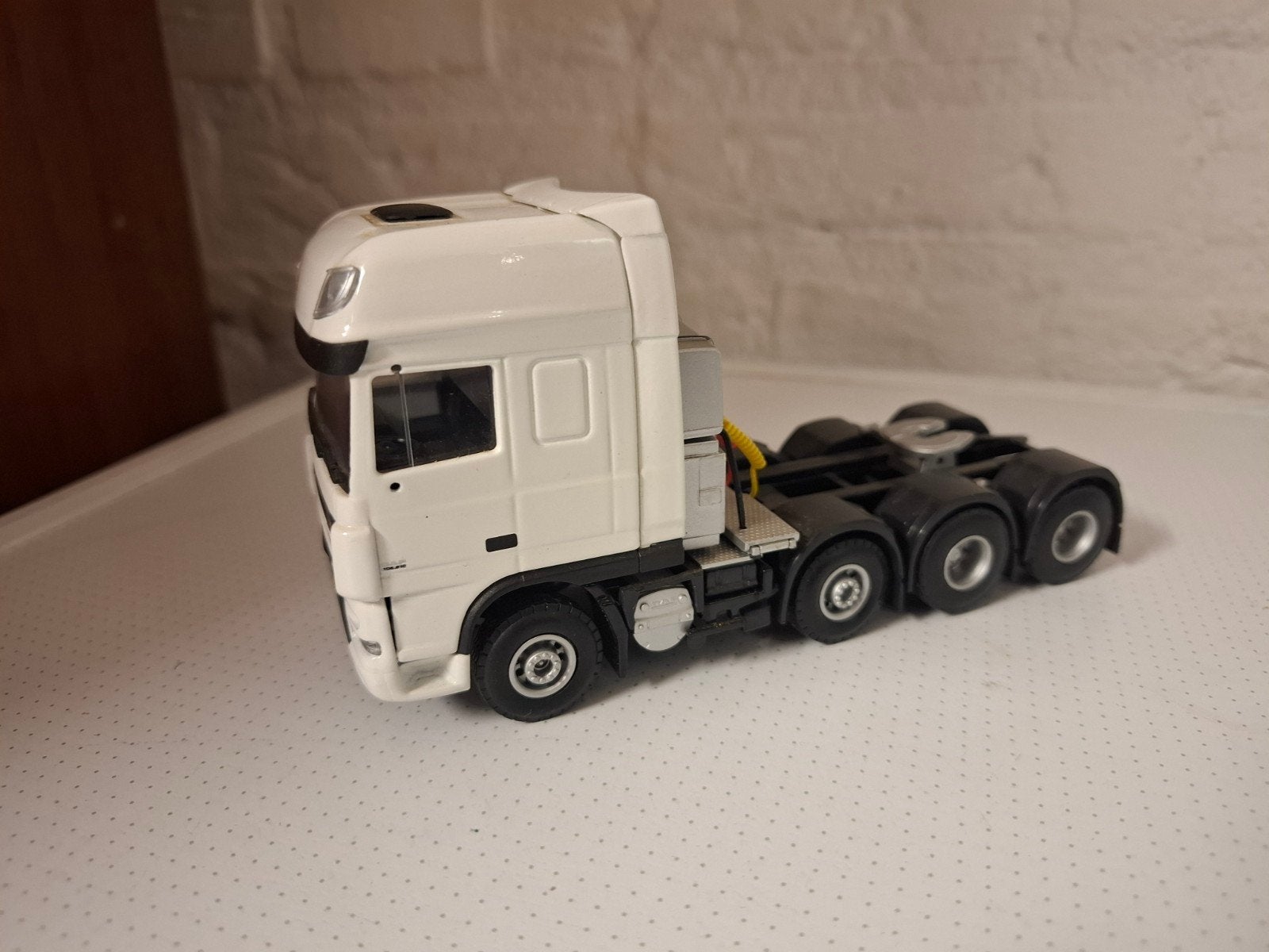 Daf Xf 105 zwaar transport trekker  Lioncar, Hobby en Vrije tijd, Modelauto's | 1:50, Ophalen of Verzenden, Bus of Vrachtwagen