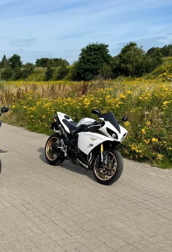Yamaha YZF-R1 2011 Crossplane - Krachtig en Uniek, Motoren, Motoren | Yamaha, 4 cilinders, Motorrijbewijs A, Gebruikt, Super Sport