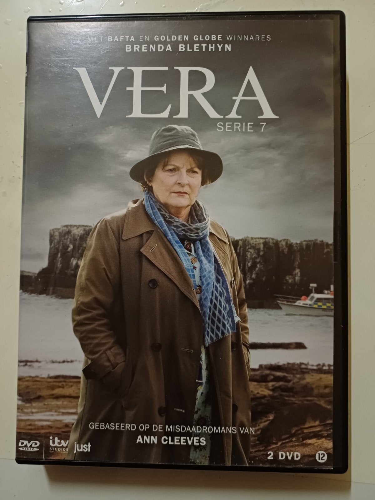 Vera 7, Vanaf 12 jaar, Ophalen of Verzenden, Zo goed als nieuw, Detective en Krimi