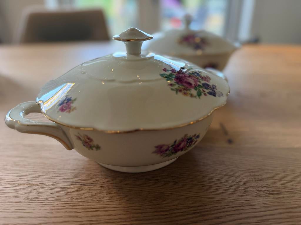 2 Kahla dekschalen met bloemendecor en goudrandje, Ophalen of Verzenden
