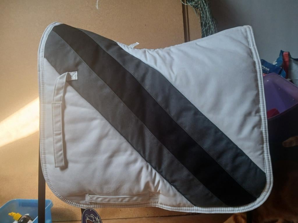 Nieuw wit dekje, Dieren en Toebehoren, Full (L), Ophalen of Verzenden, Nieuw, Dressuurdekje