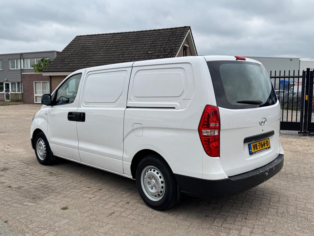 Hyundai H 300 2.5 CRDi Dynamic AIRCO/NAP, Auto's, 13 km/l, Euro 5, Gebruikt, Electronic Stability Program (ESP)