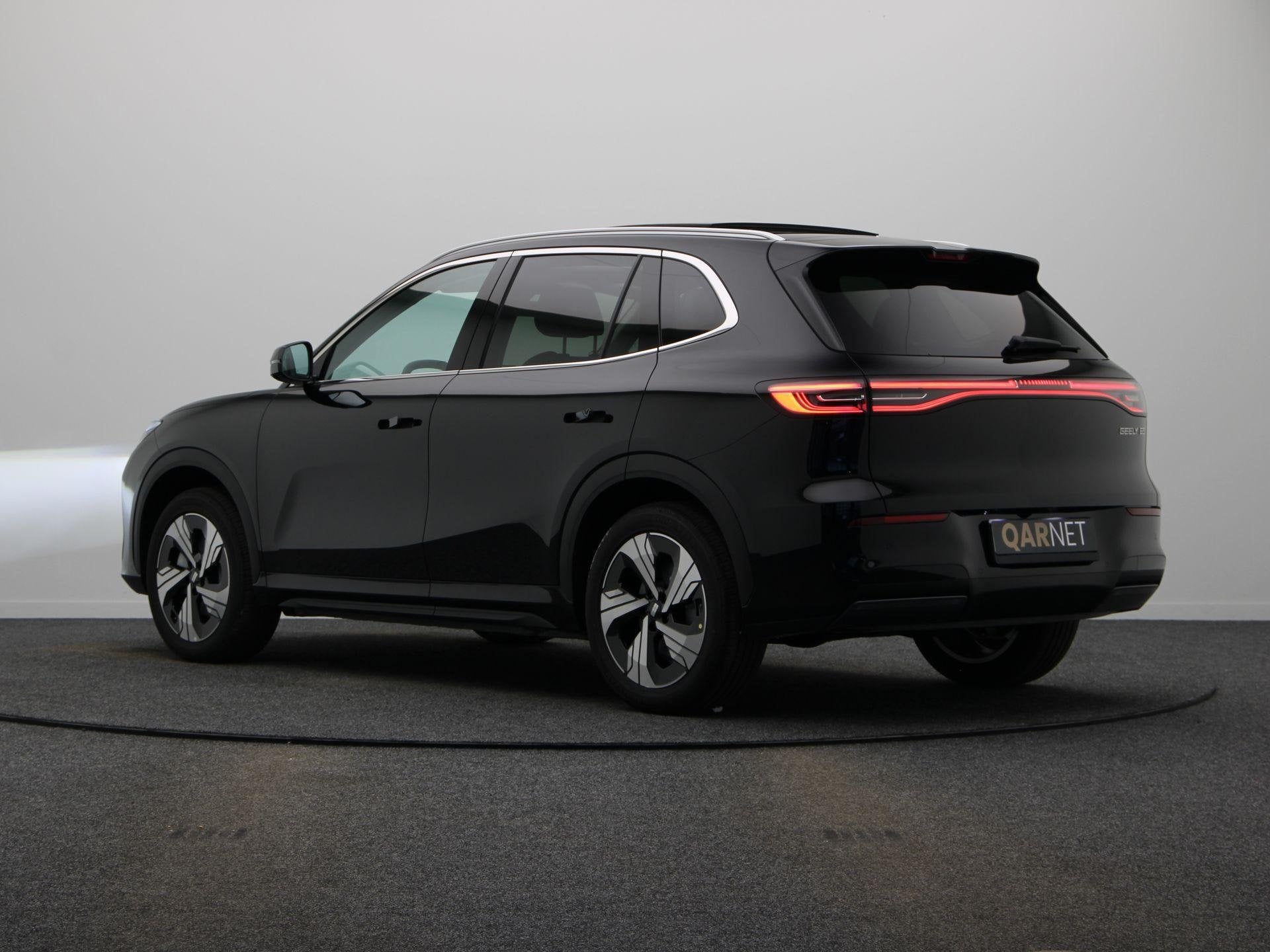 GEELY ES Pro+ 68 kWh | Leder | Led | Carplay | 475km WLTP |, Auto's, Dealer onderhouden, 1741 kg, Zwart, 218 pk