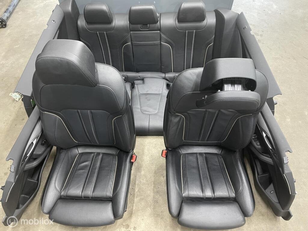 G30 Sport Lederen interieur Zwart BMW 5-serie G30 '17-'20, Ophalen, Gebruikt, BMW, BMW
